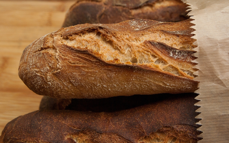 ecommerce-CHATEAUNEUF GRASSE-min_dish-food-baking-cuisine-bread-bakery-399077-pxhere.com